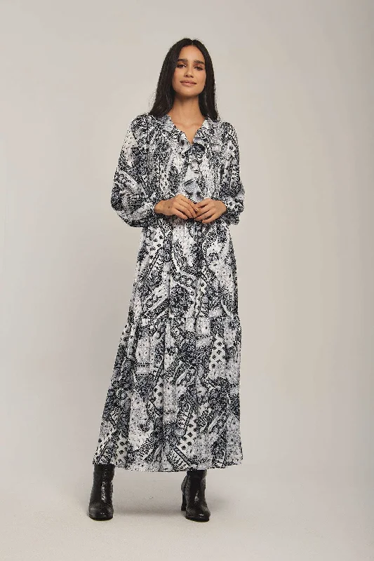 Women Regular Fit Dress - Black