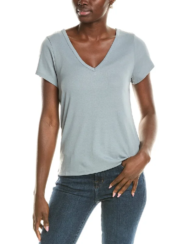 Splendid V-Neck T-Shirt Front Pockets Side Pockets Patch Pockets