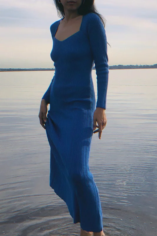 Victoria Blue Long Sleeve Knit Maxi Dress Elegant Lace-Up Maxi Dress