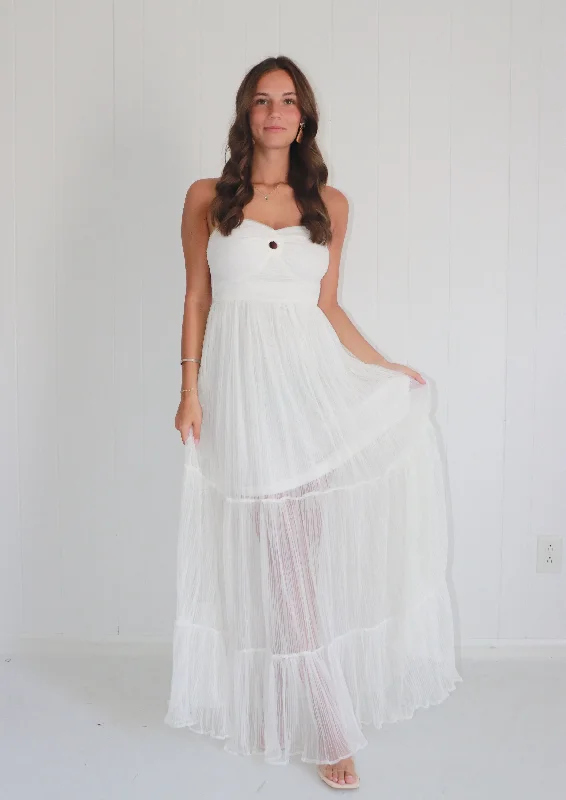 Wifey Material Strapless Maxi Dress Fashionable Off-Shoulder Maxi Dress
