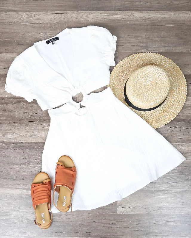 Party Starter Gauze Cut Out Skater Mini Dress in White Stylish Sweetheart Neck Mini Dress