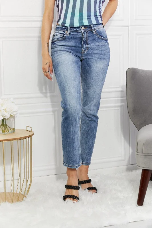 Kancan Full Size Amara High Rise Slim Straight Jeans Comfortable Straight-Legged Denim Kancan Full Size Amara High Rise Slim Straight Jeans Comfortable Straight-Legged Denim