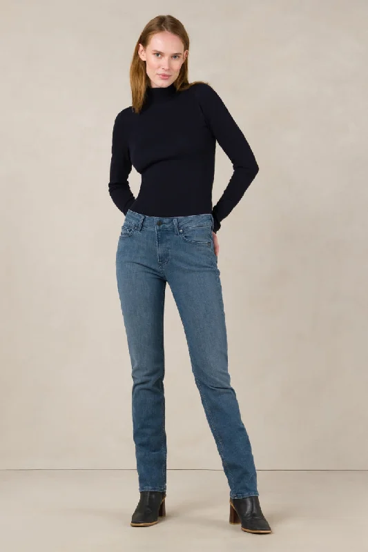 Emi Jeans Journey Minimum Used Chic Faded Blue Jeans