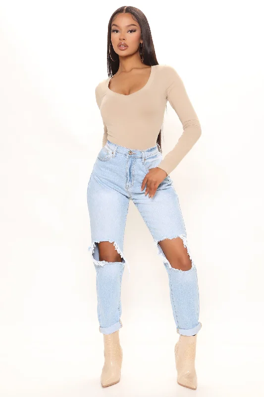 Word To Your Momma High Rise Mom Jeans - Light Blue Wash Comfortable Stretch Denim Jeans